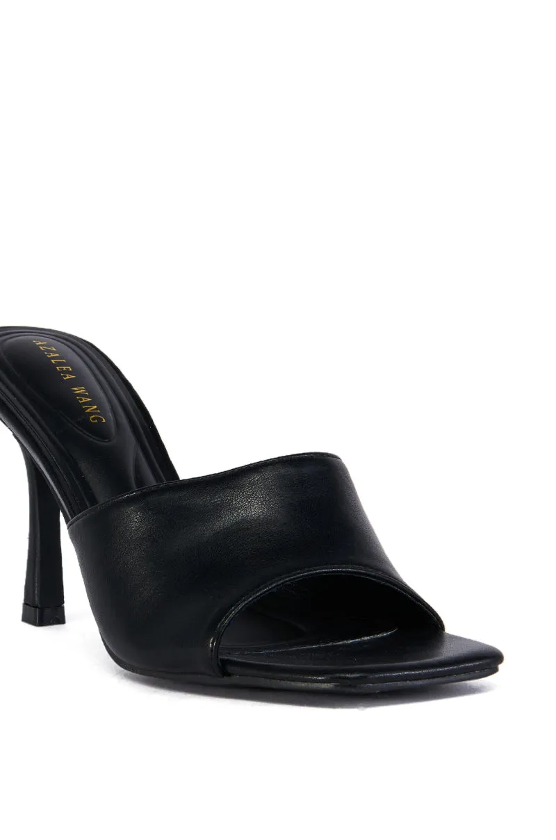 AZALEA WANG CAMILO BLACK SLIP ON SANDAL