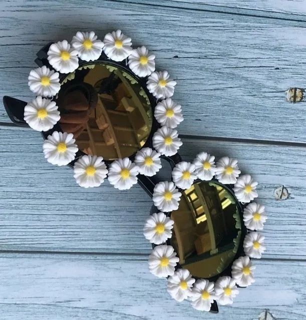 Flower Crystal Designed Frame Handmade Round Sunglasses