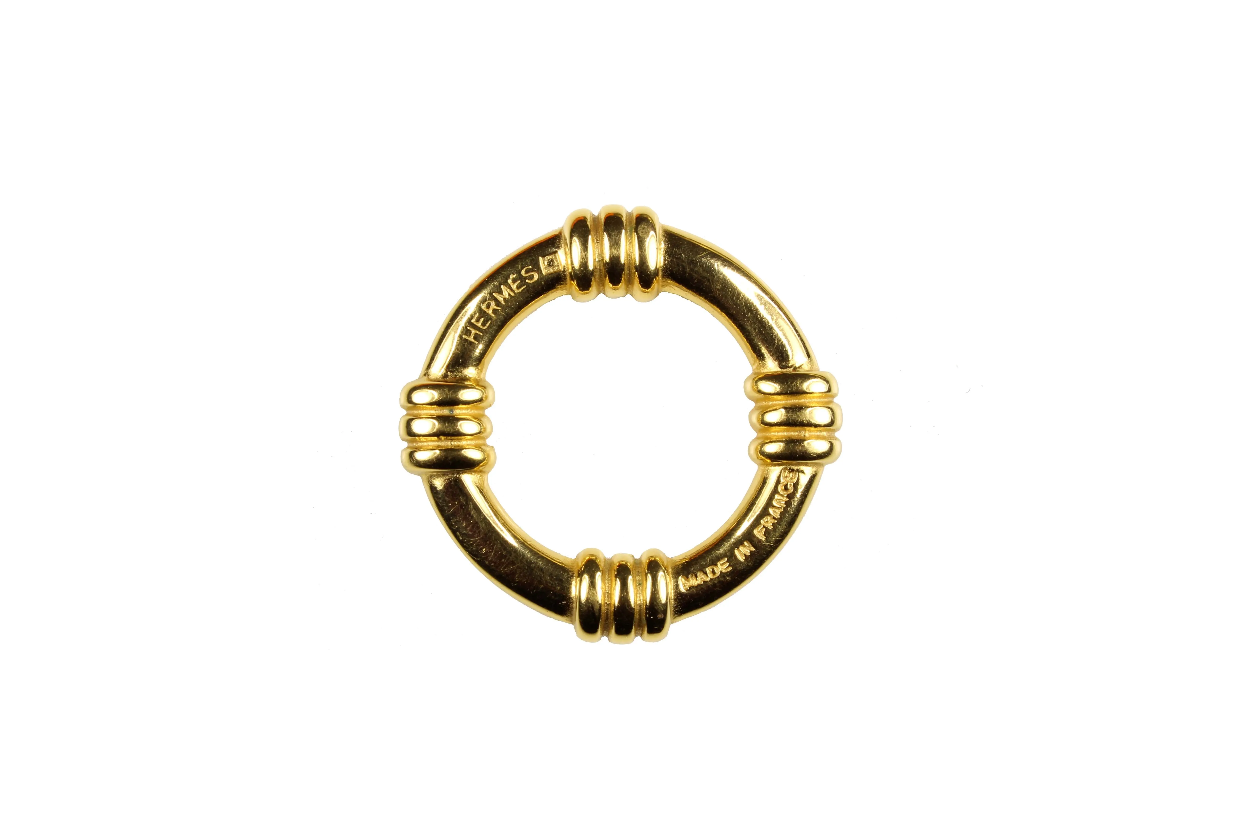 HERMÈS ring scarf
